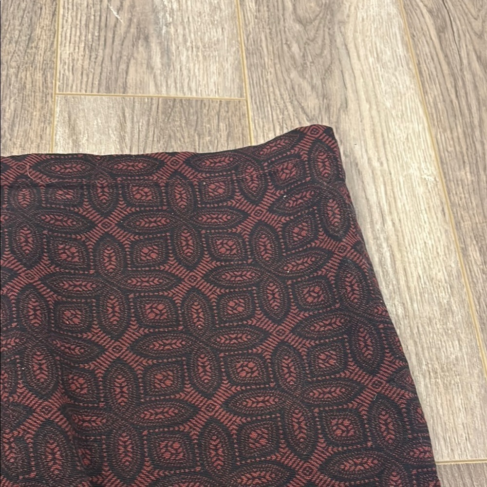 Banana Republic Red Burgundy Patterned Pencil Skirt Size 0 - Picture 6 of 11